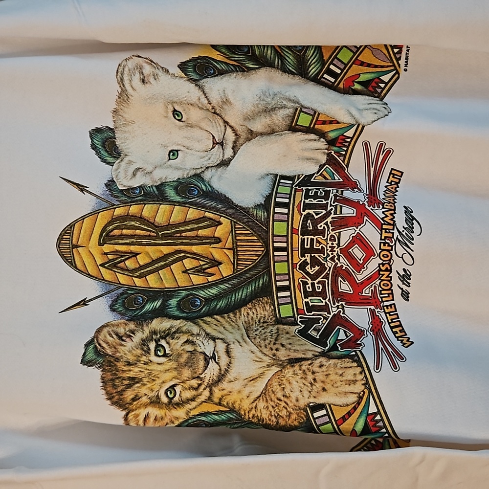 Siegfried and Roy White Lions at the Mirage sweatshirt Mint, never worn